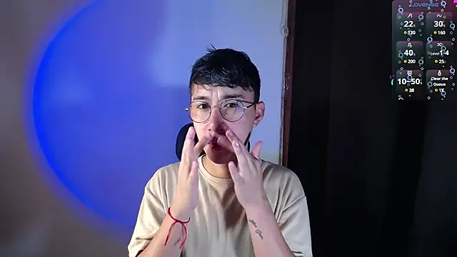 Snapshot of cameron_cum chatting on 01-10-25, 10:06 cameron cum online show from 01-10-25, 10:06