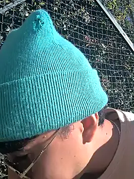 Snapshot of cameron_cum chatting on 02-01-25, 02:24 cameron cum online show from 02-01-25, 02:24