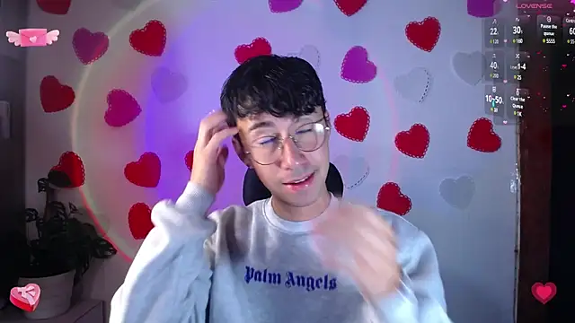 Snapshot of cameron_cum chatting on 02-18-25, 09:54 cameron cum online show from 02-18-25, 09:54