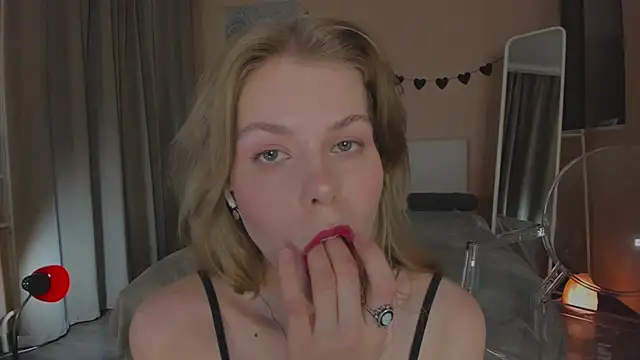 Snapshot of ass_latte chatting on 11-07-25, 05:07 ass latte online show from 11-07-25, 05:07