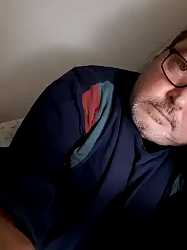 Snapshot of bluangelo chatting on 12-25-24, 10:48 bluangelo online show from 12-25-24, 10:48