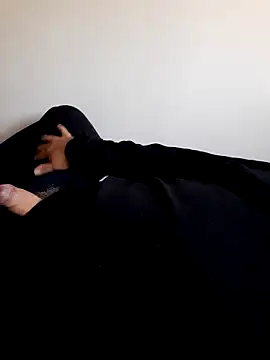 Snapshot of bluangelo chatting on 01-12-25, 01:58 bluangelo online show from 01-12-25, 01:58