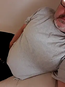 Snapshot of bluangelo chatting on 01-27-25, 04:33 bluangelo online show from 01-27-25, 04:33