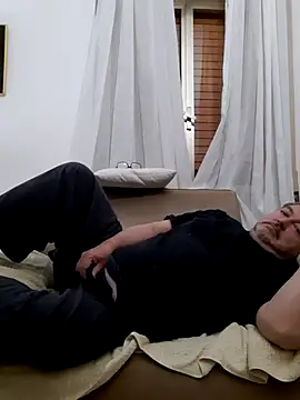 Snapshot of bluangelo chatting on 03-15-25, 09:27 bluangelo online show from 03-15-25, 09:27