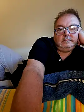 Snapshot of bluangelo chatting on 09-16-25, 12:06 bluangelo online show from 09-16-25, 12:06