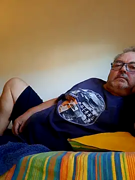 Snapshot of bluangelo chatting on 09-21-25, 12:07 bluangelo online show from 09-21-25, 12:07