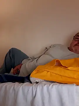 Snapshot of bluangelo chatting on 11-13-25, 09:47 bluangelo online show from 11-13-25, 09:47