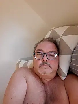 Snapshot of bluangelo chatting on 12-19-25, 02:13 bluangelo online show from 12-19-25, 02:13