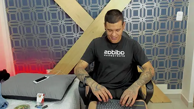 jamesinked  online show from 01-07-25, 04:59
