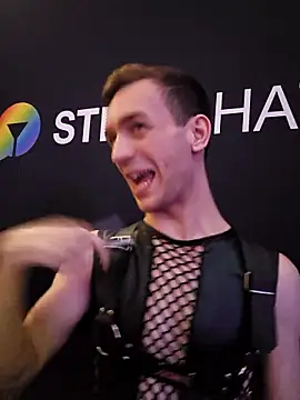 Snapshot of nickdtr chatting on 09-25-25, 11:14 nickdtr online show from 09-25-25, 11:14