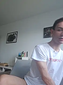 Snapshot of nickdtr chatting on 10-03-25, 01:30 nickdtr online show from 10-03-25, 01:30