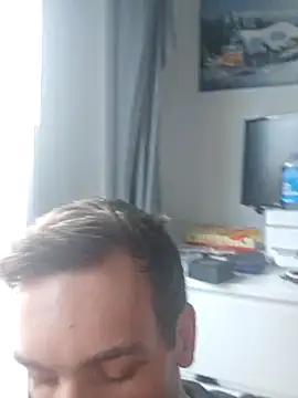 Snapshot of nickdtr chatting on 10-26-25, 06:30 nickdtr online show from 10-26-25, 06:30