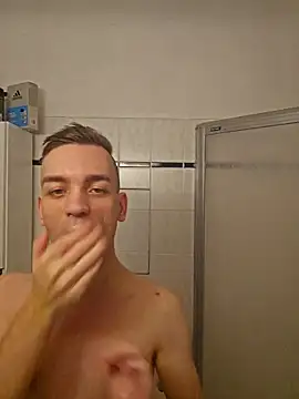 Snapshot of nickdtr chatting on 11-14-25, 12:15 nickdtr online show from 11-14-25, 12:15