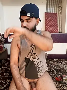 Snapshot of Chris_Strokes_69 chatting on 03-18-25, 07:20 Chris Strokes 69 online show from 03-18-25, 07:20