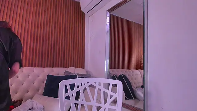 Snapshot of RosarioCruzz chatting on 02-26-26, 04:50 RosarioCruzz online show from 02-26-26, 04:50