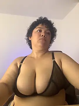 Snapshot of Mrskary chatting on 11-20-25, 09:47 Mrskary online show from 11-20-25, 09:47