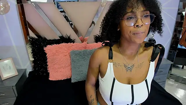 Elith noa online show from 01-24-25, 07:18