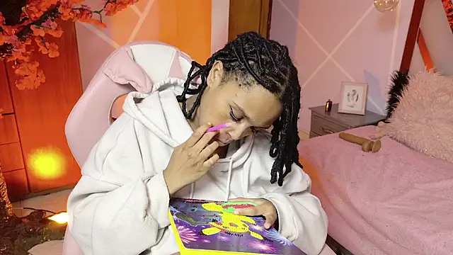 Elith noa online show from 12-21-25, 07:37