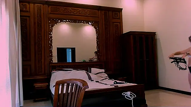 Eva Jaya online show from 11-01-25, 05:42