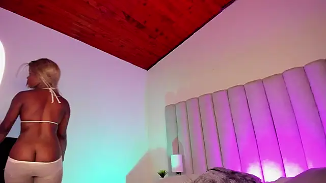 briannajackson  online show from 03-11-25, 03:12