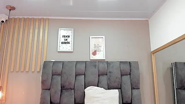 Snapshot of mariaa_fernanda chatting on 11-30-25, 04:05 mariaa fernanda online show from 11-30-25, 04:05