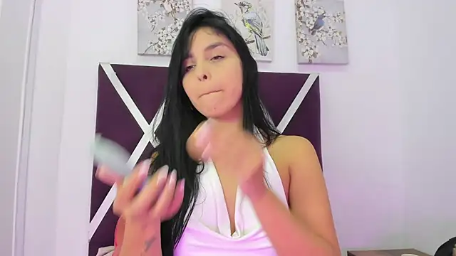 Snapshot of _miaquevedo_ chatting on 11-12-25, 03:12 miaquevedo online show from 11-12-25, 03:12