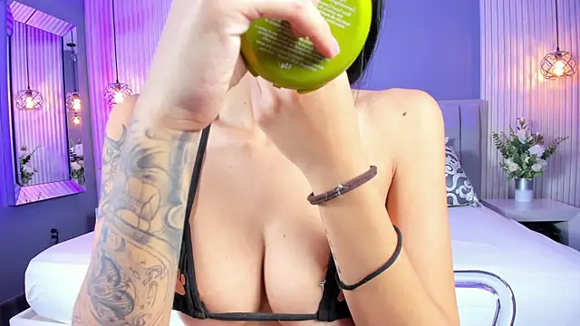 CaitlynCouper online show from 10-14-25, 10:54