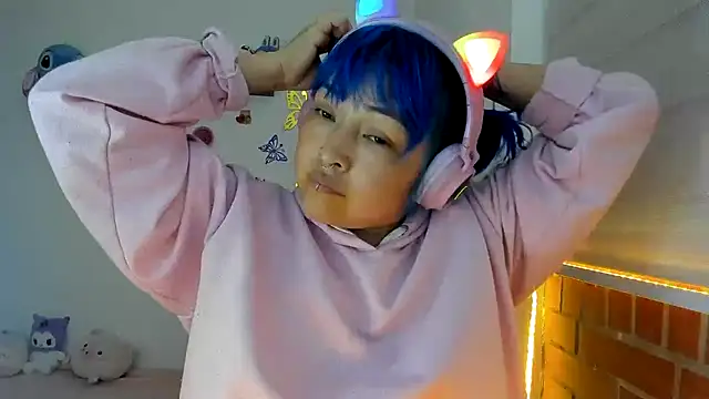 Snapshot of Shaddycute_ chatting on 10-26-25, 04:46 Shaddycute online show from 10-26-25, 04:46