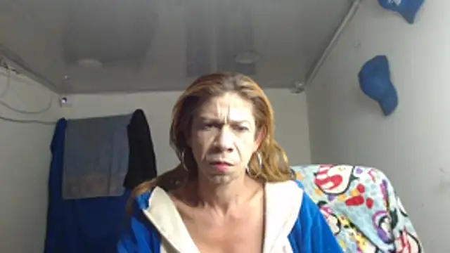 Snapshot of Antonella_borja chatting on 11-11-25, 06:02 Antonella borja online show from 11-11-25, 06:02