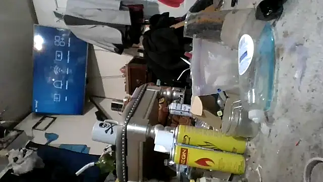 Snapshot of gettinit2wice chatting on 10-20-25, 07:20 gettinit2wice online show from 10-20-25, 07:20