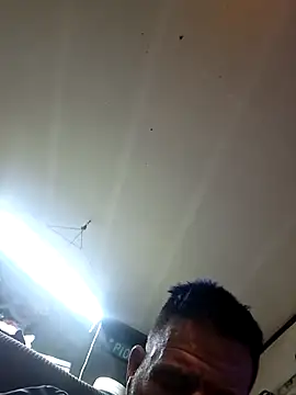 Snapshot of gettinit2wice chatting on 10-27-25, 10:25 gettinit2wice online show from 10-27-25, 10:25