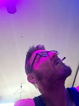 Snapshot of gettinit2wice chatting on 11-10-25, 10:20 gettinit2wice online show from 11-10-25, 10:20