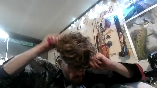 Snapshot of gettinit2wice chatting on 11-22-25, 12:59 gettinit2wice online show from 11-22-25, 12:59