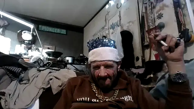 Snapshot of gettinit2wice chatting on 11-26-25, 10:49 gettinit2wice online show from 11-26-25, 10:49
