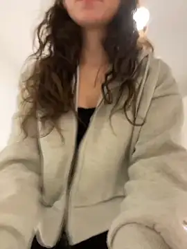 coquette15 online show from 11-16-25, 05:51