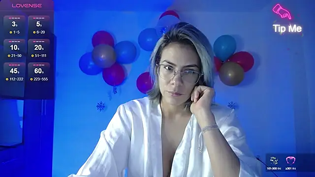 candydowson1 online show from 12-17-24, 10:34