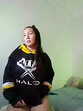 Elle Lee  online show from 02-13-25, 02:12