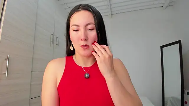 Elle Lee  online show from 11-12-25, 04:29