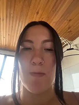 Elle Lee  online show from 11-26-25, 03:46