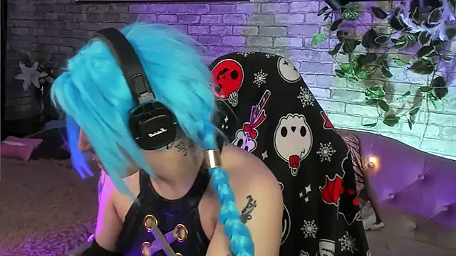 Snapshot of Alex_Howell chatting on 01-09-25, 08:44 Alex Howell online show from 01-09-25, 08:44