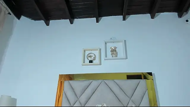 Snapshot of vahiolet_fuentes chatting on 02-11-25, 10:18 vahiolet fuentes online show from 02-11-25, 10:18