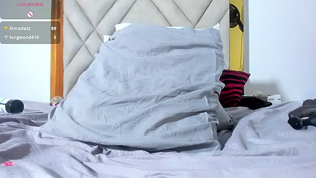 Snapshot of vahiolet_fuentes chatting on 02-17-25, 10:36 vahiolet fuentes online show from 02-17-25, 10:36