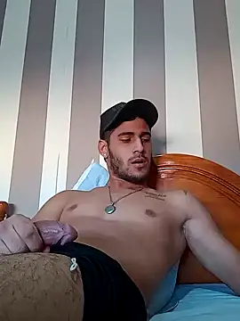 Snapshot of Cum_076 chatting on 12-10-24, 03:33 Cum 076 online show from 12-10-24, 03:33