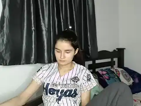 saritapretyy online show from 12-18-24, 10:02