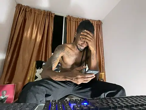 Malkon Big online show from 12-21-25, 04:08