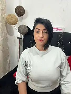 karenlennox1 online show from 12-04-25, 01:59