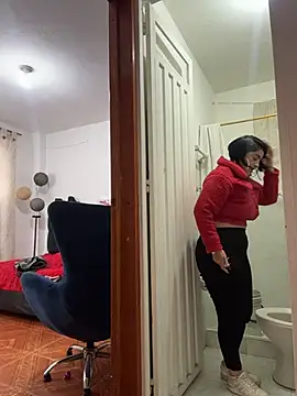 karenlennox1 online show from 01-14-26, 09:20