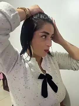 karenlennox1 online show from 03-04-26, 12:05