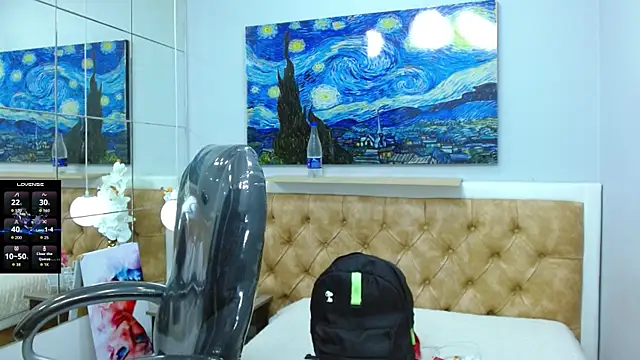 SkinnyBoy  online show from 10-10-25, 12:37