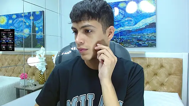 SkinnyBoy  online show from 10-22-25, 12:38